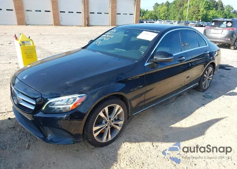 2019 Mercedes-Benz C 300 из США, поврежденный, VIN 55SWF8DB1KU318960